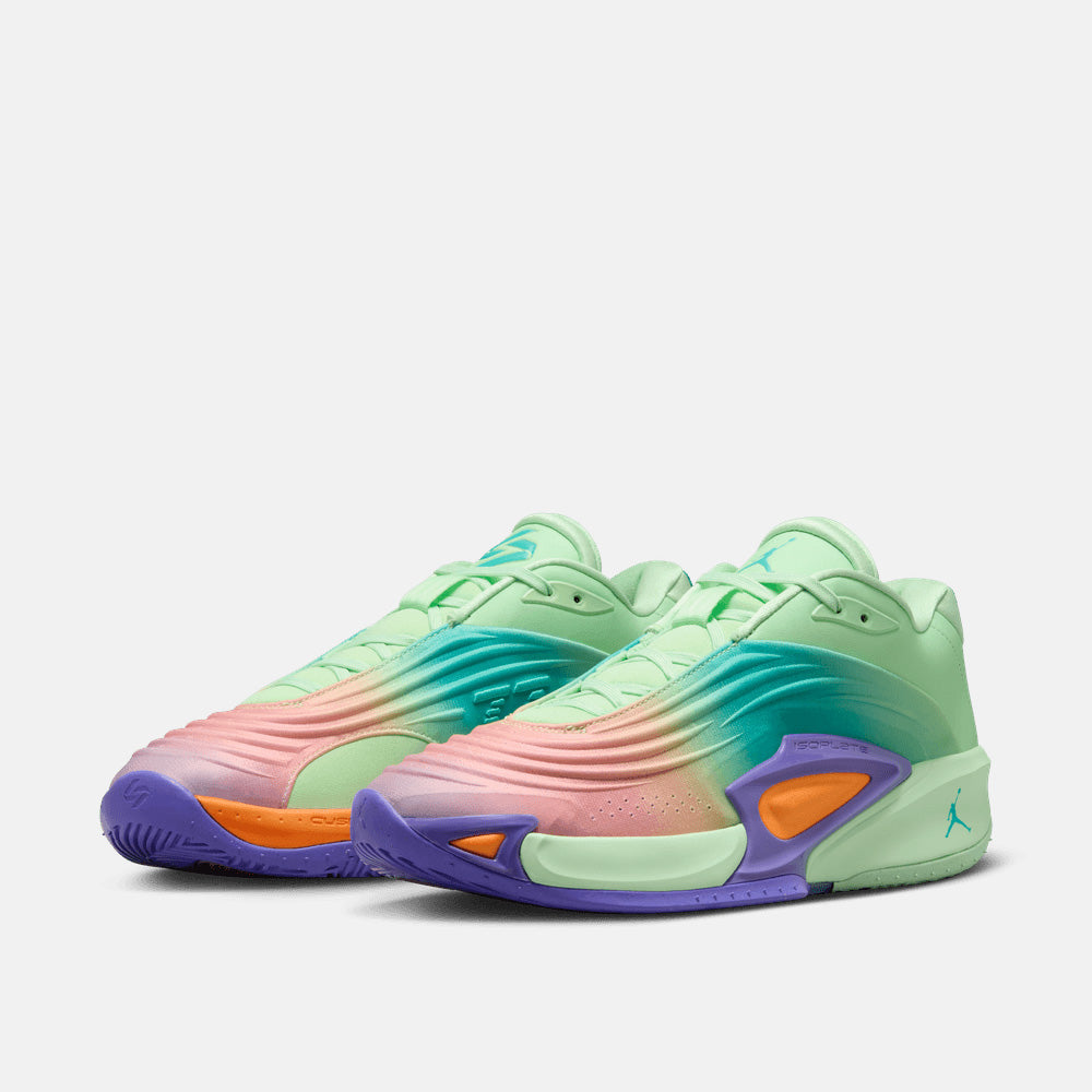 Front view of the Jordan Luka 3 "Blurred Vision".